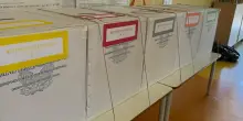 Referendum, urne aperte fino alle 15. Affluenza al 22%