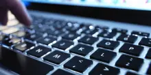 Reati in calo, ma è boom dei furti di denaro online (+74%)