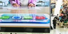 Apple presenta traduzione dal vivo con AI su iOS 26