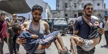 A Gaza City un milione di persone in fuga. La Croce Rossa: "Impossibile un'evacuazione sicura"