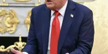 La battaglia sui dazi, Trump ricorre alla Corte Suprema