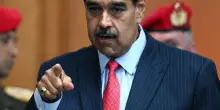 Tensioni Usa-Venezuela: due caccia di Caracas sorvolano una nave da guerra americana. Il P...