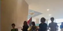Blitz Pro Pal nell'università di Pisa, un docente contuso. Bernini: "Intollerabile"