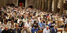 Preghiere e migliaia di candele a Sant'Egidio per la pace a Gaza