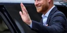 Il giudice blocca i legali del principe Harry: non potranno citare Kate nella causa contro...