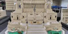 Da piazza S.Pietro alla Fontana di Trevi, arriva a Roma la più grande mostra di sempre di Lego