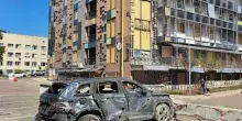 Il Cremlino apre a una "soluzione diplomatica" in Ucraina, ma intanto attacca Kiev