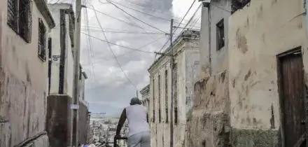 L'uragano Melissa fa rotta verso Cuba, oltre 120 mila persone evacuate