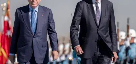 Merz vola da Erdogan: sul tavolo armi e immigrazione