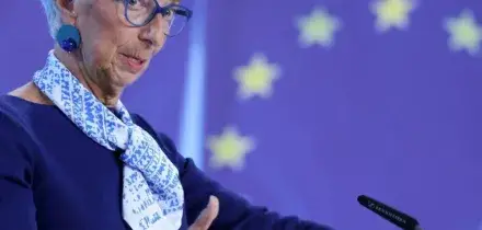 La Bce lascia i tassi invariati al 2%. "Prospettive ancora incerte per dazi e tensioni geopolitiche"