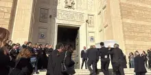 Folla ai funerali di Beatrice Bellucci. La mamma: "Tutta Roma è qui per te" (VIDEO)