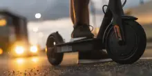 Monopattini in città, calano gli incidenti. I primi dati dopo l’entrata in vigore delle nuove regole - ItaliaOggi.it