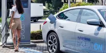 Auto, torna la rottamazione: bonus per chi passa a una vettura elettrica - ItaliaOggi.it