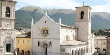 Sisma 2016, riapre la Basilica di San Benedetto a Norcia - ItaliaOggi.it