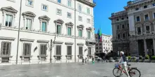 Via libera del Cdm al ddl sulla valutazione e carriera dei dipendenti della Pa - ItaliaOggi.it