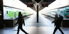 Sciopero ferroviario 7 e 8 luglio 2025: orari, treni garantiti, fasce protette, rimborsi e disagi - ItaliaOggi.it