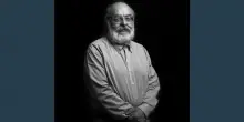 Fotografo trovato morto nel suo studio a Milano, la vittima è Maurizio Rebuzzini. Si indaga per omicidio - ItaliaOggi.it