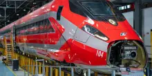 Frecciarossa 1000 nuova generazione: il treno Alta Velocità di Trenitalia più sostenibile e innovativo - ItaliaOggi.it