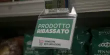 Pil e inflazione, Istat conferma il calo: consumi deboli e rincari nel carrello della spesa