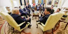 Medvedev: «No-fly zone significherebbe guerra Nato-Russia»