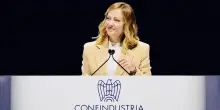 Meloni si rilancia davanti agli industriali: «L’Ue tolga i dazi interni»