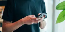 Dodicenne violentata e ricattata, due indagati