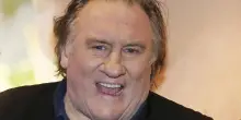 Gérard Depardieu condannato per aggressione sessuale: il caso scuote il mondo del cinema