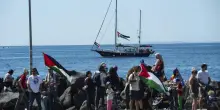Sequestrata la nave Madleen diretta a Gaza: a bordo Greta Thunberg e altri attivisti internazionali