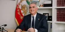 Reza Ciro Pahlavi, l’ombra dello Scià si allunga sull’Iran ma nessuno vuole tornare al passato