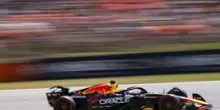 Verstappen sempre al centro: errori, strategie e psicodrammi di un campione sotto pressione