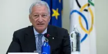 Il nuovo presidente del Coni è Luciano Buonfiglio