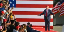 Il rischio delle stablecoin nella legge fiscale di Trump. Parla Brunello Rosa