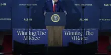Trump presenta la sua AI seria, affidabile, anti woke. Ma lo contraddice su tutto