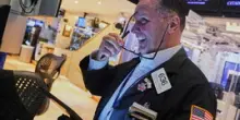 Eppure la Borsa va benone. Il paradosso dei mercati felici in tempi apocalittici