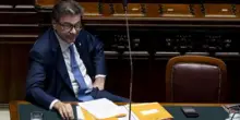 Il pizzicotto di Giorgetti alle banche