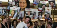 Israele si prepara ad accogliere gli ostaggi. I ricatti di Hamas dietro all’invito a Trump