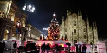 Palazzo Marino va già a caccia di luminarie e alberi di Natale