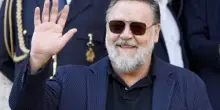 Russell Crowe è irriconoscibile: ecco cosa gli è successo
