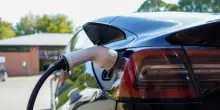 L’allarme di Elkann e De Meo: "Modificare la strategia Ue per le auto"