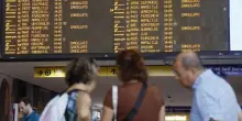 Cancellazioni e caos scioperi, giornata nera per i treni: ritardi fino a 210 minuti