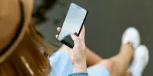 Smartphone, scattano le nuove regole: cosa cambia dal 20 giugno