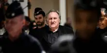 Violenza sessuale, l'attore Gerard Depardieu condannato a 18 mesi