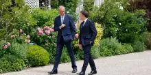 Macron e Merz leader dimezzati. "Difesa comune, uniti per l'Ue"