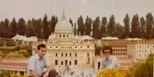 Papa Leone XIV in una rara immagine alla Minitalia di Leolandia