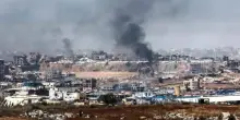 Bombardamenti israeliani ed esplosioni a Gaza. Tajani: "Basta attacchi"