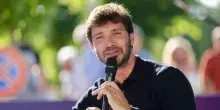 “Potrei non esserci io”. De Martino: addio ad Affari Tuoi? Ecco cosa ha detto