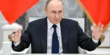 Missili sull'Ucraina, l'ira di Trump. "Putin completamente impazzito"