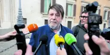 Casarini a processo: lucrava sui clandestini