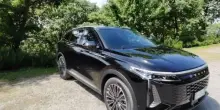 Ecco Omoda 9 Super Hybrid, l’ammiraglia premium del marchio cinese