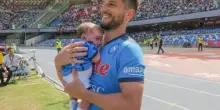 Mertens, cittadino onorario di Napoli e papà di Ciro: "Vorrei che nascesse qua anche mia figlia"